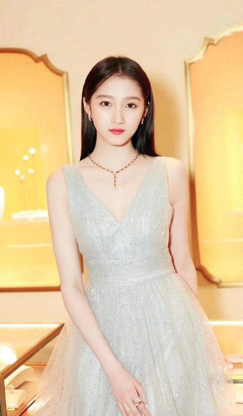 关晓彤发型图片
